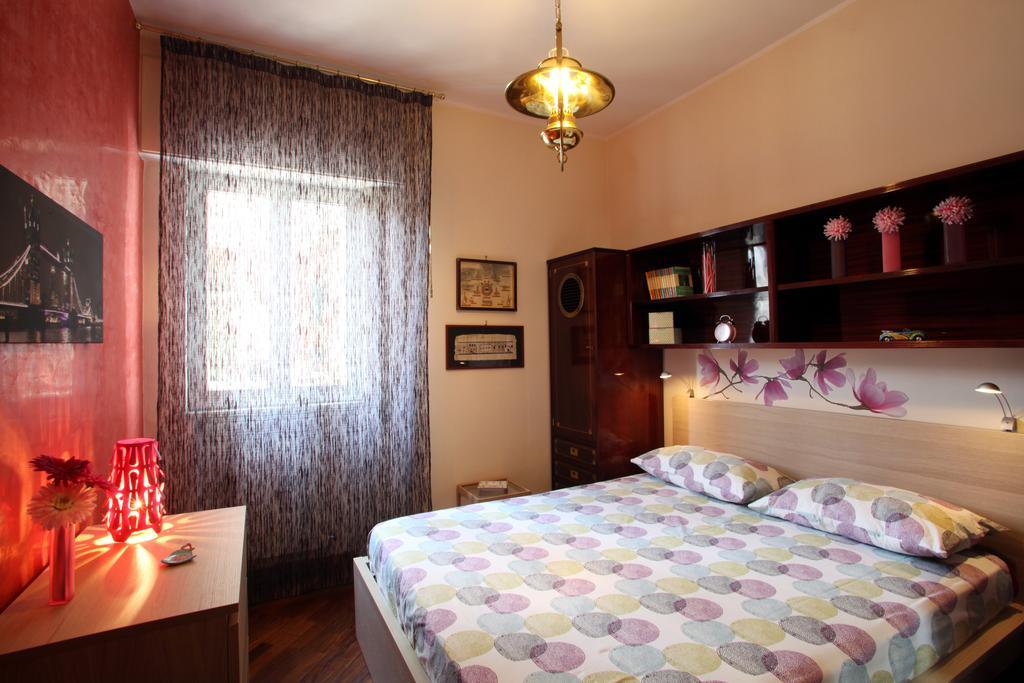 Le Petite Maison Andria Rom bilde